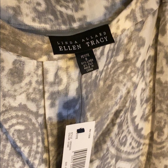 Dress pants with a tank - Picture 2 of 10